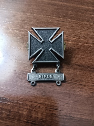 Army marksmanship badge - marksmanship, badge-