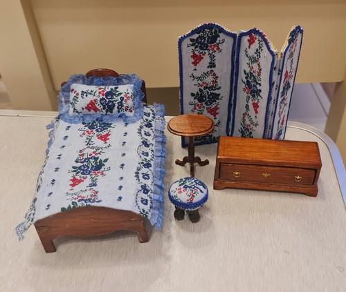 Dolls house bedroom furniture - dolls,