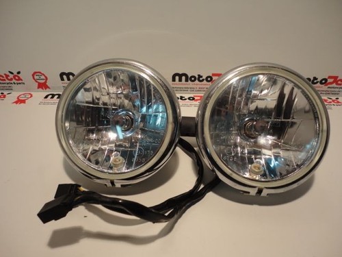 Headlight front triumph - front, street