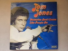 Tom Jones - Memories don't