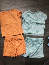 girls pjamas age 3-4 years x 2