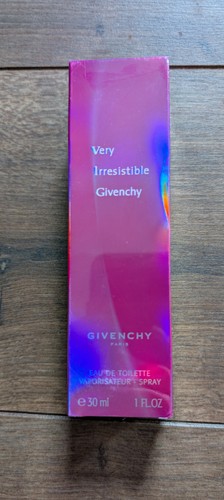 Givenchy very irresistible - very,