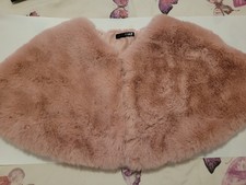 Quiz Sleeveless Faux fur shrug in Pink 