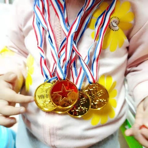Plastic gold medal sports - 10,
