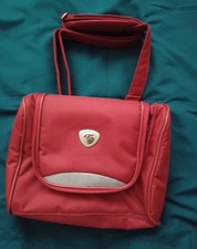 International Traveller Dark