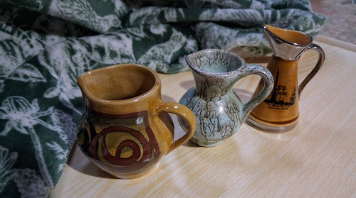 Small vintage jugs - small,
