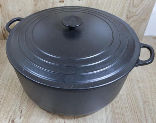 Creuset large casserole - large,