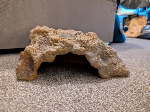 Reptile cave hide shelter rock - hide,
