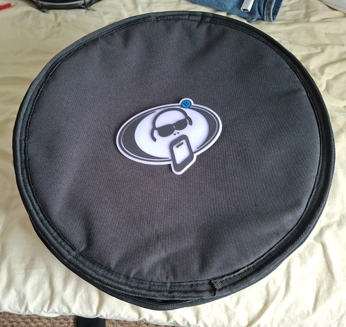 Protection racket snare drum - protection,