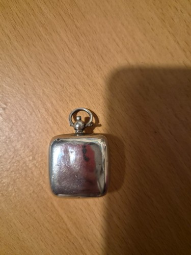 Vintage sovereign case from