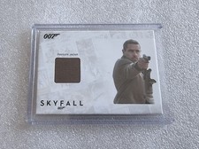 JAMES BOND AUTOGRAPHS & RELICS