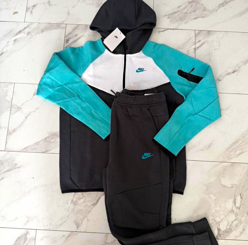 Nike tech fleexe tracksuit