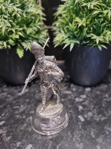 English pewter figure stadden - english,