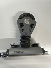 Lewmar Towable Car With stand