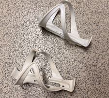 Bontrager RL Bottle Cages – Pair (White, 40 g) – One Cracked, Still Usable