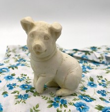 Hen-Feathers Curly Tail Happy