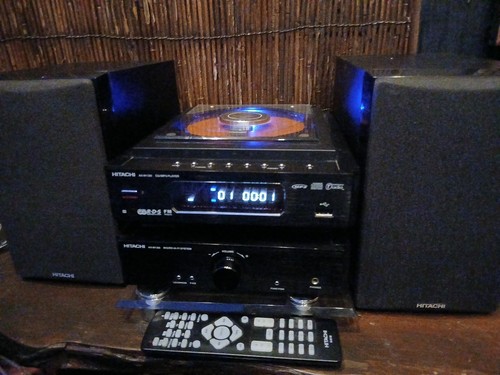 Hitachi m136i usb mp3 - cd,