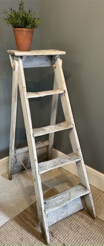 Rustic vintage white wash - white,