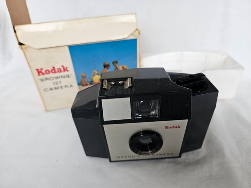 Vintage kodak brownie 127 - vintage,