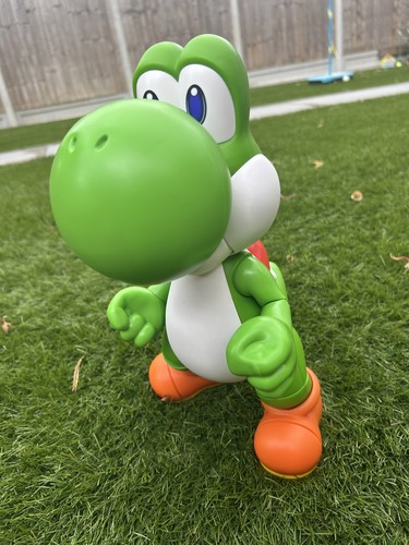 Super mario lets yoshi - go,