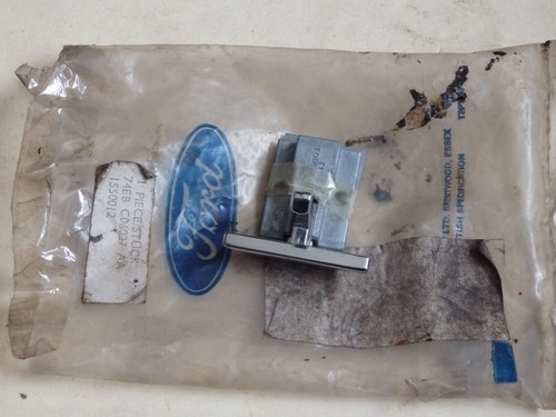 Glove box lock - ford, capri
