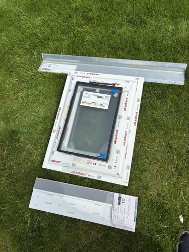 Brand new upvc window - new, wc