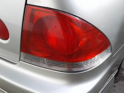 2001 lexus 200 saloon - 2001, is