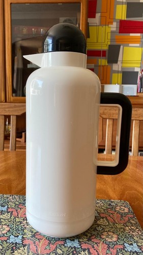 Guzzini penguin jug flask - guzzini,