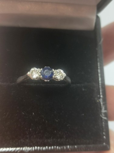Vintage platinum trilogy ring - vintage,