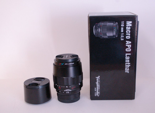 Voigtländer 110mm macro - f2.5,