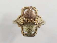 Vintage Tri Colour 10K Black Hills Gold Ring Size K 1/2 Circa 1950 2.6g