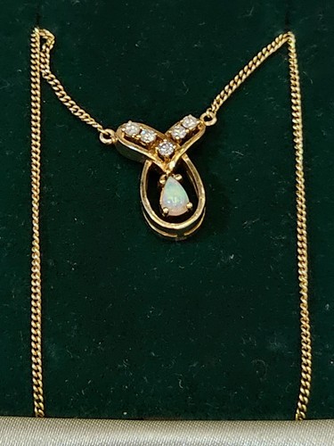 Gold vintage necklace - 9k,