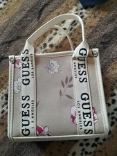Small GUESS Handbag .