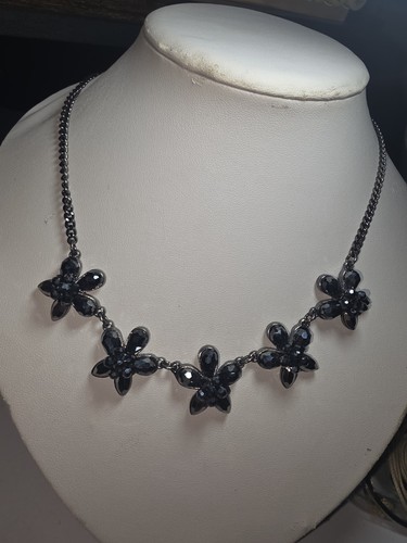 Black metal crystal pearl - black,