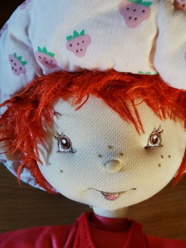 Strawberry shortcake plush - strawberry,