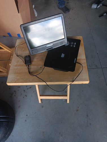 Portable dvd player slyvania - portable,