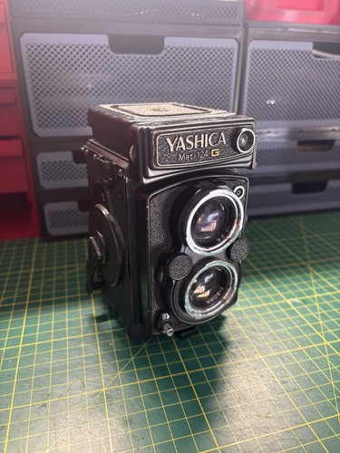 Yashica mat 124g - yashica, lens