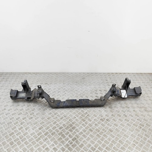 Jaguar x350 radiator - radiator, bottom