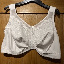 NEW LADIES BRA SIZE 36B