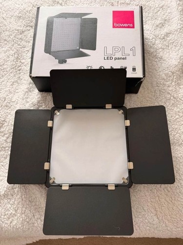 Bowens lpl1 led panel light - led,
