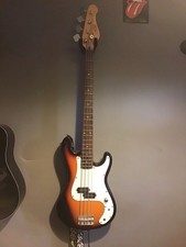 electric bass guitar 