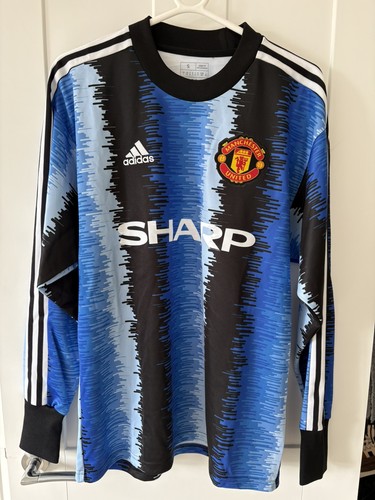 Manchester united goalkeeper - manchester,