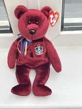 TY: Buckingham Bear, Retired