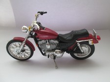 HARLEY DAVIDSON 1200 RED  1-18 SCALE  MAISTO MOTORCYCLE MODEL