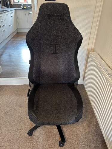 Secret lab titan 2020 - lab,