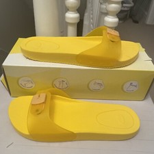 SCHOLL Exercise Sandals, Size