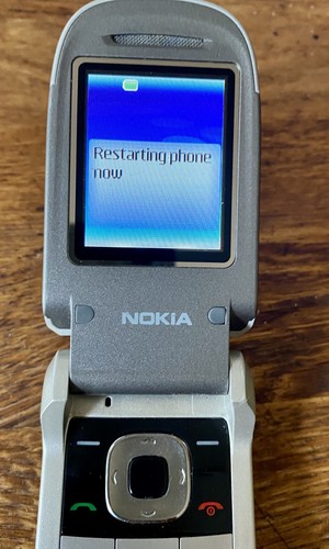 Nokia 6131 silver flip - 6131,