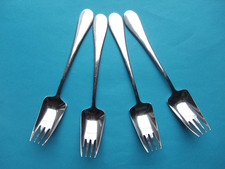 Four VINERS SPLAYDS, Buffet