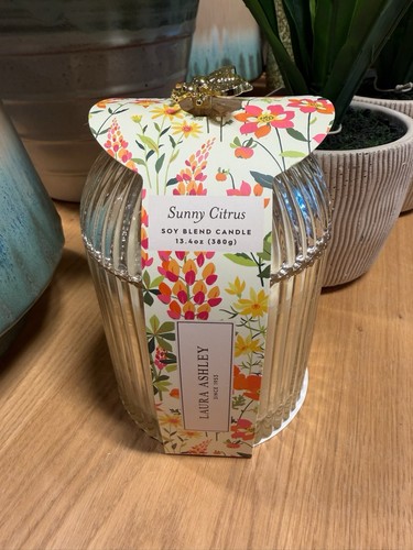 Laura ashley soy - laura, candle