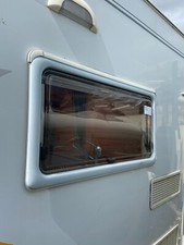 CARAVAN / MOTORHOME DETHLEFFS  DOMETIC   WINDOW 800 X 400 